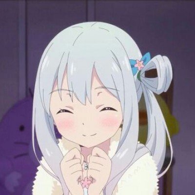 美女COS《巫师3》叶奈法惊艳绝伦 白嫩香肩紫眸勾人